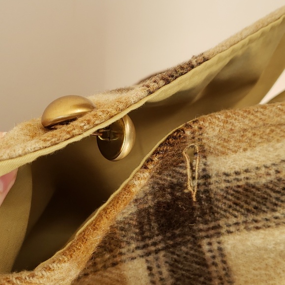 Vintage Tan and Brown Plaid Wool Zipper Closure Cape - Picture 5 of 9